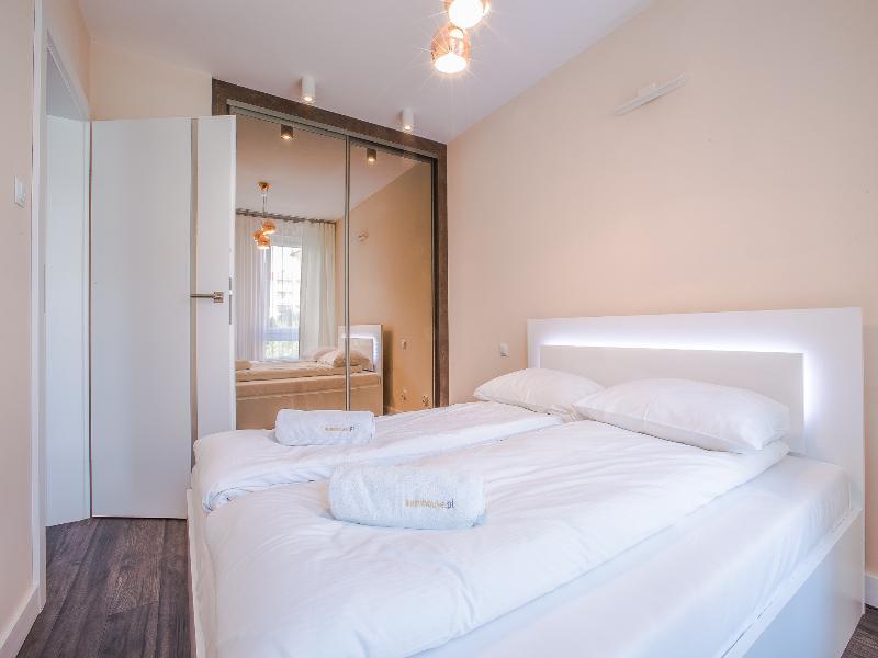 Apartament Em Klimatyzacja&Parking Rzeszów Eksteriør billede